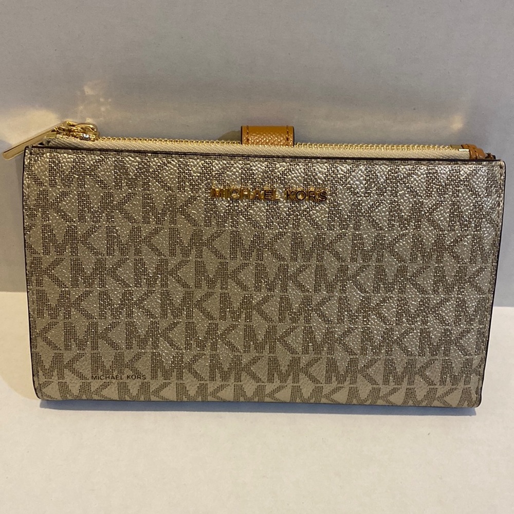 MICHAEL KORS Adele Logo Smart Phone Wallet NWOT!